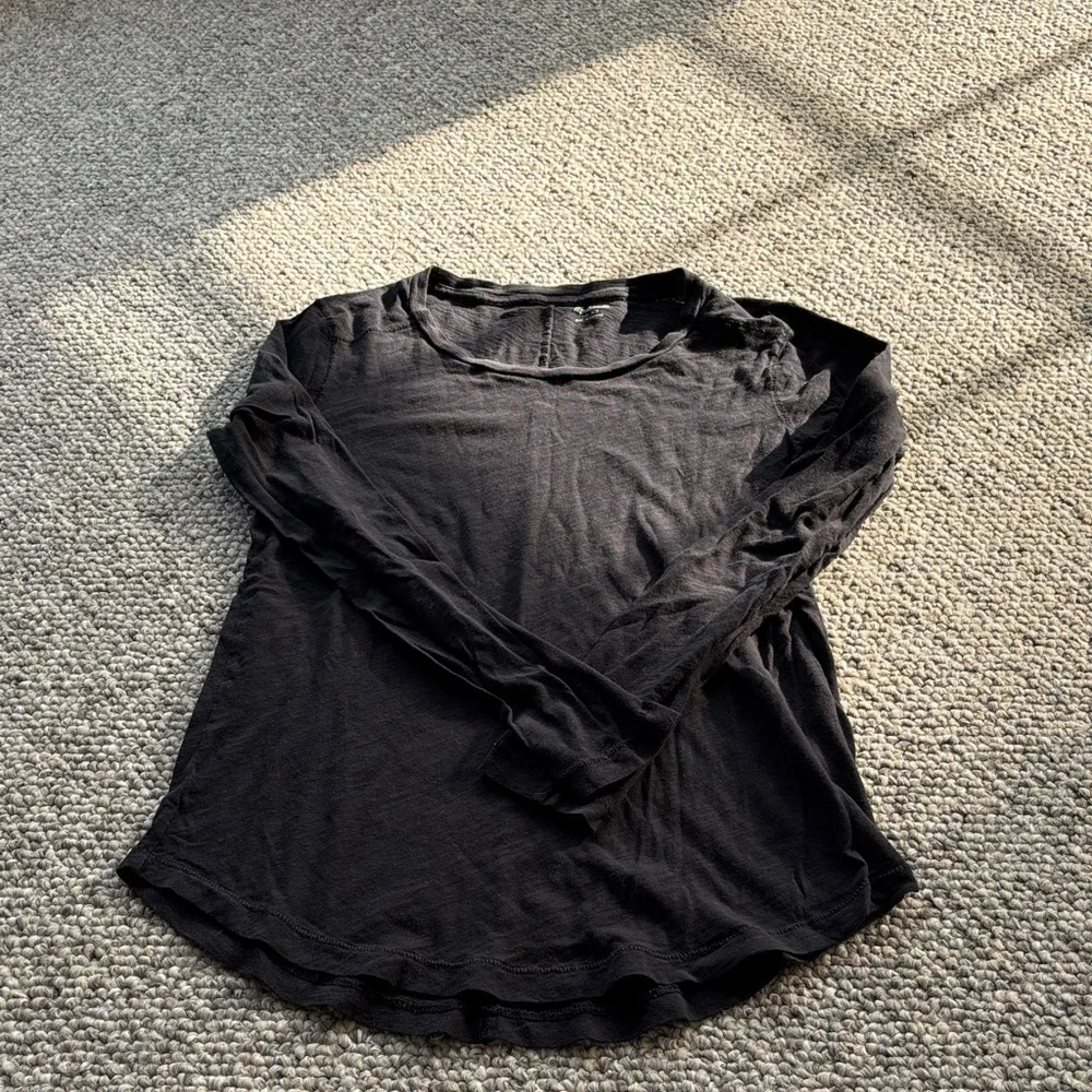 Madewell Black Long Sleeve Tee - Picture 1 of 4